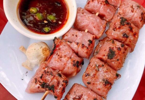 Nem chua nướng, món ăn vặt cực chất